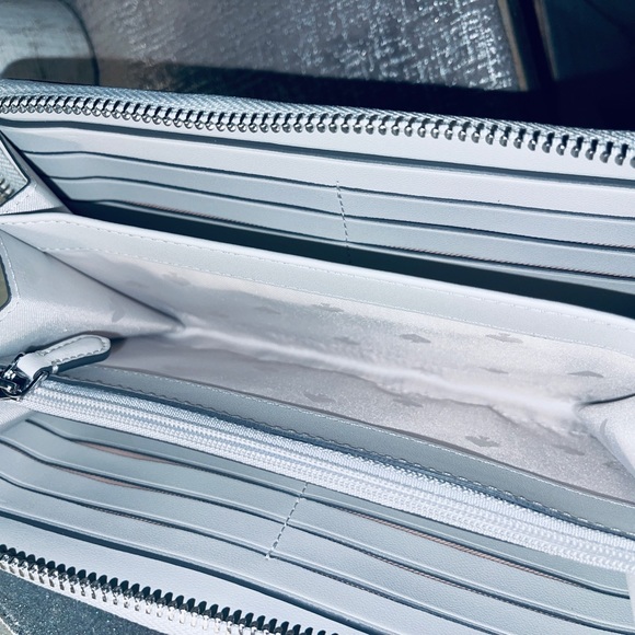 NWT Kate Spade Boxed Large Continental Large Lunar Light Wallet-FREE SHIPPING - Picture 3 of 5